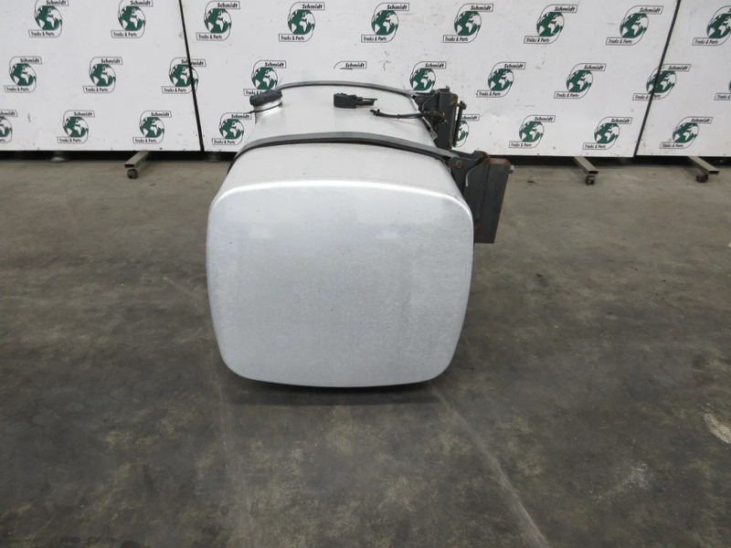 DAF 1681826 DIESEL TANK 620 LITER DAF CF XF EURO 6 - Топливный бак для Грузовиков: фото 4 DAF 1681826 DIESEL TANK 620 LITER DAF CF XF EURO 6 - Топливный бак для Грузовиков: фото 4