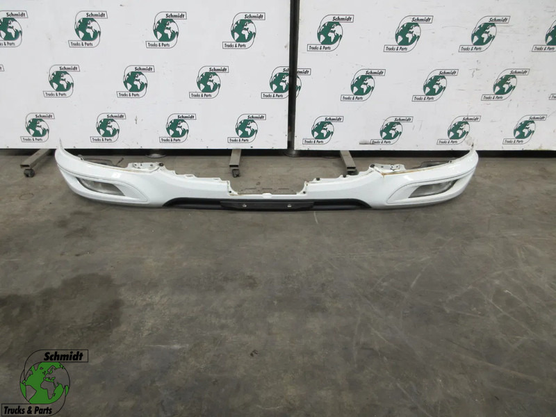 DAF 1876631 DAF CF 450 BUMPER MODEL 2021 EURO 6 NIEUWE EN GEBRUIKT - Бампер для Грузовиков: фото 1 DAF 1876631 DAF CF 450 BUMPER MODEL 2021 EURO 6 NIEUWE EN GEBRUIKT - Бампер для Грузовиков: фото 1
