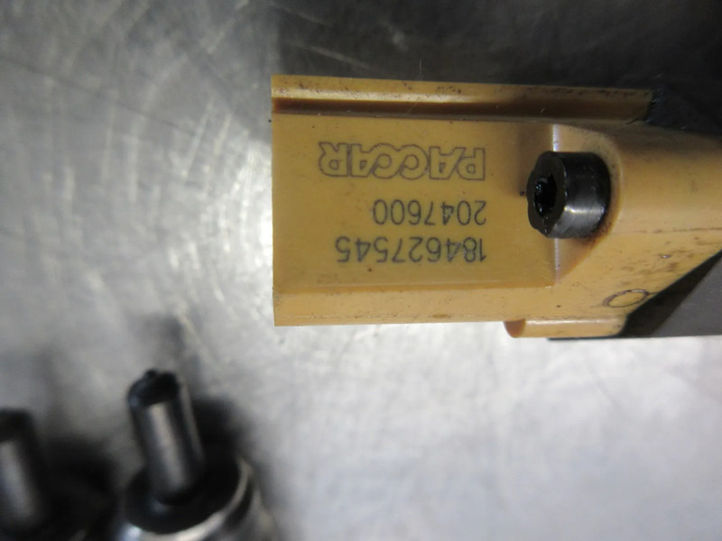 DAF 2047600 INJECTORS DAF XF CF 480 EURO 6 MODEL 2021 - Топливный фильтр для Грузовиков: фото 3 DAF 2047600 INJECTORS DAF XF CF 480 EURO 6 MODEL 2021 - Топливный фильтр для Грузовиков: фото 3