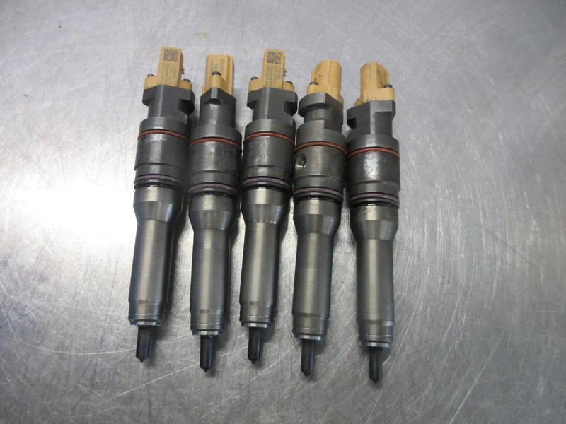 DAF 2047600 INJECTORS DAF XF CF 480 EURO 6 MODEL 2021 - Топливный фильтр для Грузовиков: фото 2 DAF 2047600 INJECTORS DAF XF CF 480 EURO 6 MODEL 2021 - Топливный фильтр для Грузовиков: фото 2