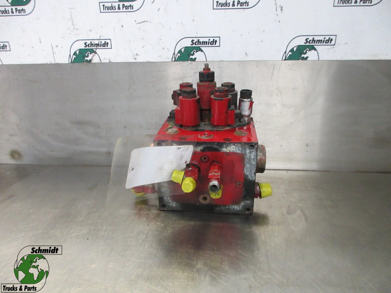 DAF VSE R 2792 // 11072745//A 08377.0.04 VENTIELBLOCK DAF GINAF - Гидравлика для Грузовиков: фото 1 DAF VSE R 2792 // 11072745//A 08377.0.04 VENTIELBLOCK DAF GINAF - Гидравлика для Грузовиков: фото 1