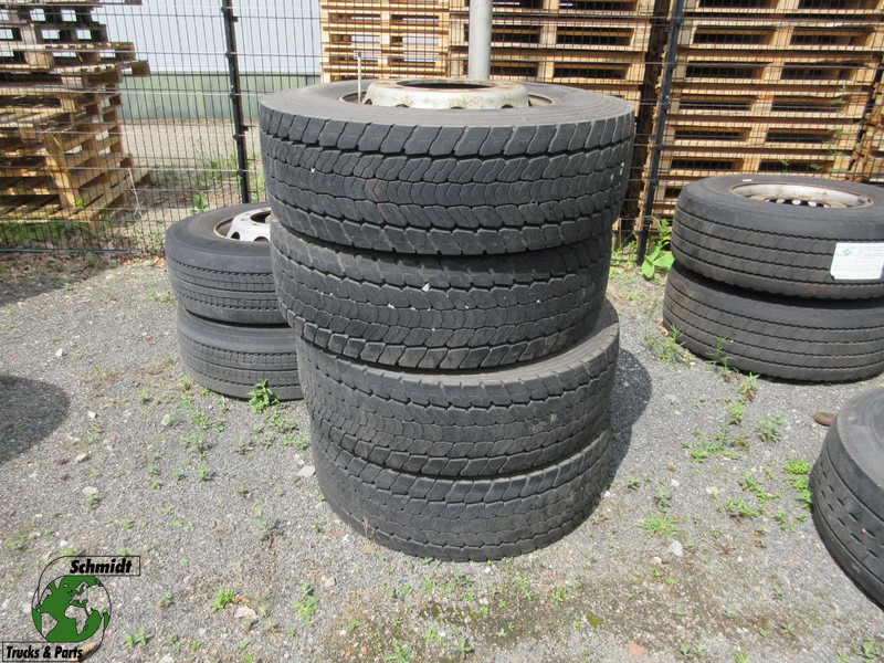 Goodyear 315/ 60 R 22.5 ACHTERBANDEN 4 X MET STAAL WIEL - Шина для Грузовиков: фото 1 Goodyear 315/ 60 R 22.5 ACHTERBANDEN 4 X MET STAAL WIEL - Шина для Грузовиков: фото 1
