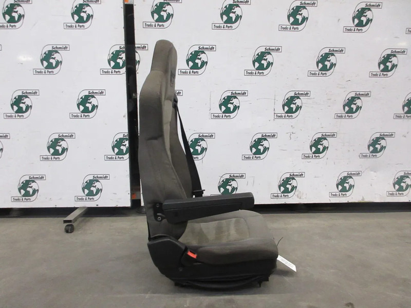 Iveco 5801416515 // 5801389347 IVECO HI WAY EURO 6 MODEL 2018 - Сиденье для Грузовиков: фото 5 Iveco 5801416515 // 5801389347 IVECO HI WAY EURO 6 MODEL 2018 - Сиденье для Грузовиков: фото 5