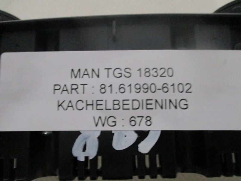 MAN 81.61990-6102 kachel bediening - Электрическая система для Грузовиков: фото 2 MAN 81.61990-6102 kachel bediening - Электрическая система для Грузовиков: фото 2