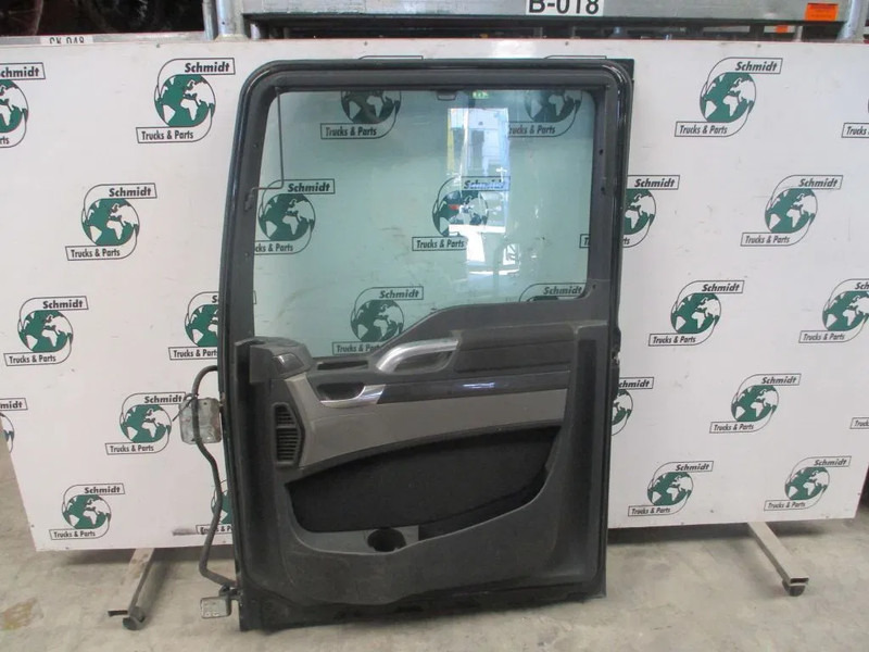 Дверь и запчасти для Грузовиков MAN 81.62600-4118 // 81.62600-4130 // 81.96002-0409 DEUR RECHTS MAN TGX EURO 6: фото 9 Дверь и запчасти для Грузовиков MAN 81.62600-4118 // 81.62600-4130 // 81.96002-0409 DEUR RECHTS MAN TGX EURO 6: фото 9