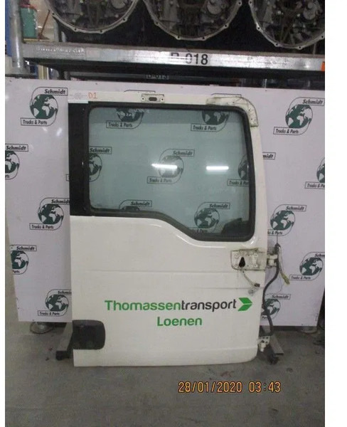Дверь и запчасти для Грузовиков MAN 81.62600-4118 // 81.62600-4130 // 81.96002-0409 DEUR RECHTS MAN TGX EURO 6: фото 7 Дверь и запчасти для Грузовиков MAN 81.62600-4118 // 81.62600-4130 // 81.96002-0409 DEUR RECHTS MAN TGX EURO 6: фото 7