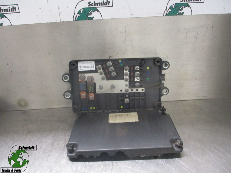 Renault 21717590 regeleenheid T460 - Электрическая система для Грузовиков: фото 1 Renault 21717590 regeleenheid T460 - Электрическая система для Грузовиков: фото 1