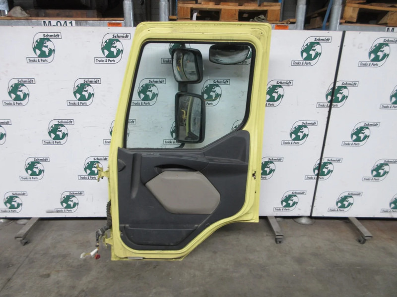 Renault 7420832496 DEUR RENAULT PREMUIM 460 EURO 6 RECHTS - Дверь и запчасти для Грузовиков: фото 4 Renault 7420832496 DEUR RENAULT PREMUIM 460 EURO 6 RECHTS - Дверь и запчасти для Грузовиков: фото 4