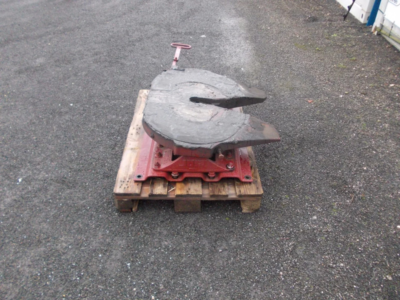 Jost G50-X D152 JSK37C03809EE G50-X D152 JSK37C03809EE MERCEDES BENZ 1851 EURO 6 - Седло для Грузовиков: фото 2 Jost G50-X D152 JSK37C03809EE G50-X D152 JSK37C03809EE MERCEDES BENZ 1851 EURO 6 - Седло для Грузовиков: фото 2