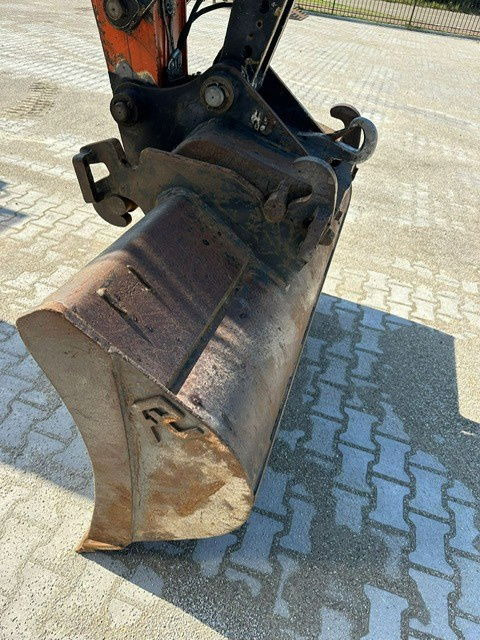Гусеничный экскаватор Terex TC125: фото 10
