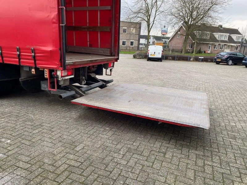 DAF CF400 / CURTAIN SAILS / BIG PLATFORM 2500 KG / DEB / NAVI / FULL-AIR / LWDS / ACC / AUTOMATIC / EURO-6 / 2015 - Грузовик с закрытым кузовом: фото 4 DAF CF400 / CURTAIN SAILS / BIG PLATFORM 2500 KG / DEB / NAVI / FULL-AIR / LWDS / ACC / AUTOMATIC / EURO-6 / 2015 - Грузовик с закрытым кузовом: фото 4