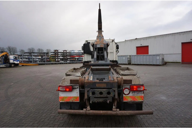 DAF CF410 / ENGINE RUNNING / DEB / ACC / LWDS / HOOK 18TON / LIFT AXLE / ONLY:375782 KM / AIRCO / AUTOMATIC / EURO-6 / 2016 - Крюковой мультилифт: фото 5 DAF CF410 / ENGINE RUNNING / DEB / ACC / LWDS / HOOK 18TON / LIFT AXLE / ONLY:375782 KM / AIRCO / AUTOMATIC / EURO-6 / 2016 - Крюковой мультилифт: фото 5