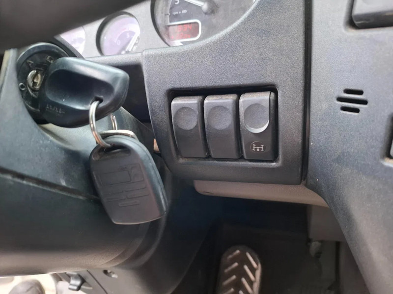 Грузовик-шасси DAF CF75-250 / ADR / ONLY:320740 KM / PTO / INLINER / ALCOA / GOOD CONDITION / MANUAL / EURO-5 / 2011: фото 20 Грузовик-шасси DAF CF75-250 / ADR / ONLY:320740 KM / PTO / INLINER / ALCOA / GOOD CONDITION / MANUAL / EURO-5 / 2011: фото 20