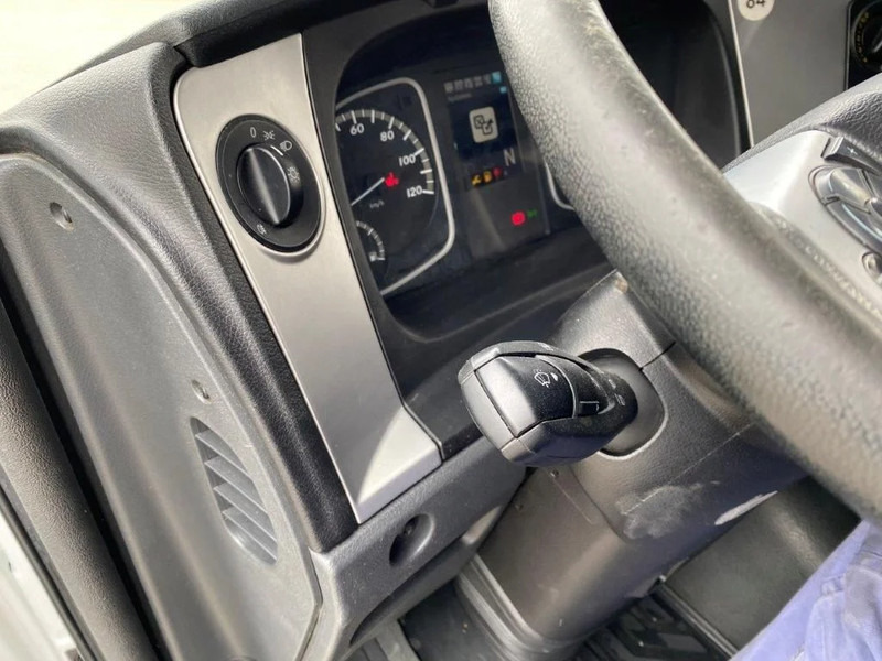 Грузовик с закрытым кузовом Mercedes-Benz ATEGO 1624 / AUTOMATIC / CLOSED BOX / SIDE DOORS / AIRCO / LWDS / FCW / EURO-6 / 2016: фото 14 Грузовик с закрытым кузовом Mercedes-Benz ATEGO 1624 / AUTOMATIC / CLOSED BOX / SIDE DOORS / AIRCO / LWDS / FCW / EURO-6 / 2016: фото 14