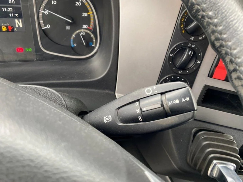 Грузовик с закрытым кузовом Mercedes-Benz ATEGO 1624 / AUTOMATIC / CLOSED BOX / SIDE DOORS / AIRCO / LWDS / FCW / EURO-6 / 2016: фото 16 Грузовик с закрытым кузовом Mercedes-Benz ATEGO 1624 / AUTOMATIC / CLOSED BOX / SIDE DOORS / AIRCO / LWDS / FCW / EURO-6 / 2016: фото 16