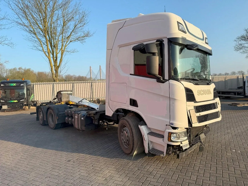 Scania NGS R450 / RETARDER / 6X2 / LIFT+LENKASCHE / GERMAN TRUCK / FULL AIR / 476439 KM / AUTOMATIC / EURO-6 / 2022 - Грузовик-контейнеровоз/ Сменный кузов: фото 2 Scania NGS R450 / RETARDER / 6X2 / LIFT+LENKASCHE / GERMAN TRUCK / FULL AIR / 476439 KM / AUTOMATIC / EURO-6 / 2022 - Грузовик-контейнеровоз/ Сменный кузов: фото 2