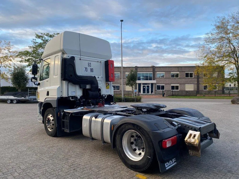 DAF CF450 / ADR / INTARDER / LWDS / ONLY:423325 KM / PARKCOOL / AUTOMATIC / EURO-6 / 2018 - Тягач: фото 3 DAF CF450 / ADR / INTARDER / LWDS / ONLY:423325 KM / PARKCOOL / AUTOMATIC / EURO-6 / 2018 - Тягач: фото 3