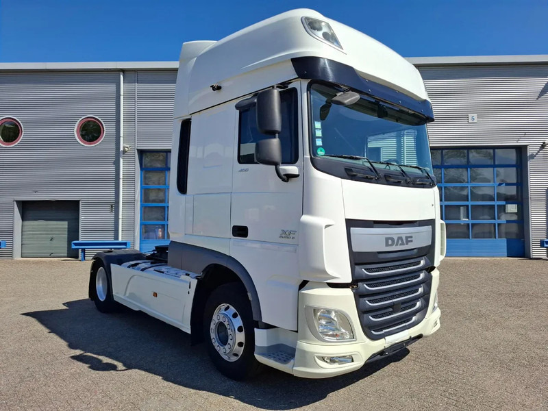 DAF XF106-460 / INTARDER / DOUBLE TANK / PARKCOOL / TUV:12-04-2026 / ACC / LWDS / ALCOA / AUTOMATIC / EURO-6 / 2017 - Тягач: фото 2 DAF XF106-460 / INTARDER / DOUBLE TANK / PARKCOOL / TUV:12-04-2026 / ACC / LWDS / ALCOA / AUTOMATIC / EURO-6 / 2017 - Тягач: фото 2