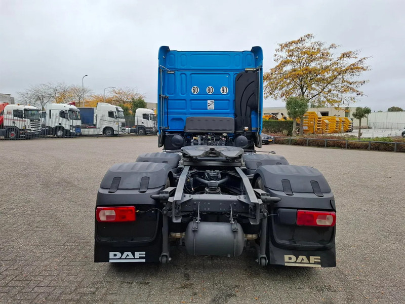DAF XF106-530 / 6X4 / INTARDER / HYDRAULICS / ONLY:418213 KM / TUV:16-06-2026 / 44TON / LWDS / MANUAL / EURO-6 / 2018 - Тягач: фото 4 DAF XF106-530 / 6X4 / INTARDER / HYDRAULICS / ONLY:418213 KM / TUV:16-06-2026 / 44TON / LWDS / MANUAL / EURO-6 / 2018 - Тягач: фото 4