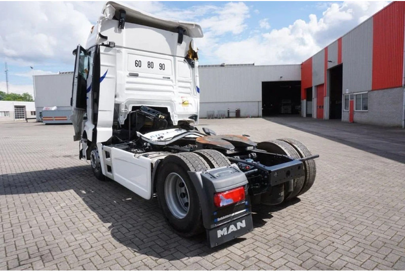 MAN TGX18.470 / AUTOMATIC / INTARDER / NEW TYPE / EURO-6 / 2021 - Тягач: фото 4 MAN TGX18.470 / AUTOMATIC / INTARDER / NEW TYPE / EURO-6 / 2021 - Тягач: фото 4