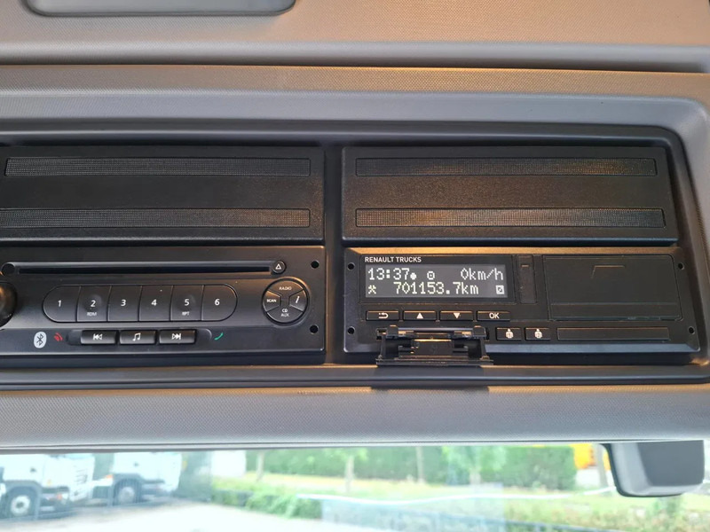 Тягач Renault T460 Comfort / CLEAN NL TRUCK / TUV:12-02-2026 / DOUBLE TANK / ACC / LWDS / FRIDGE / 2XBED / AUTOMATIC / EURO-6 / 2019: фото 18