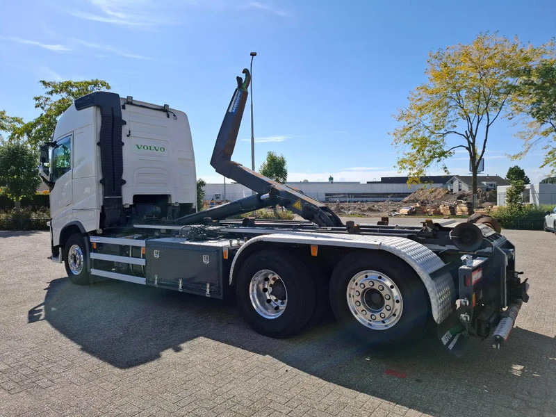 Volvo FH4-500 / VEB+ / HOOK 22 TON / LIFT+LENKACHSE / TUV:02-02-2026 / FULL-AIR / LWDS / NAVI / ALCOA / AUTOMATIC / EURO-6 / 2017 - Крюковой мультилифт: фото 5 Volvo FH4-500 / VEB+ / HOOK 22 TON / LIFT+LENKACHSE / TUV:02-02-2026 / FULL-AIR / LWDS / NAVI / ALCOA / AUTOMATIC / EURO-6 / 2017 - Крюковой мультилифт: фото 5