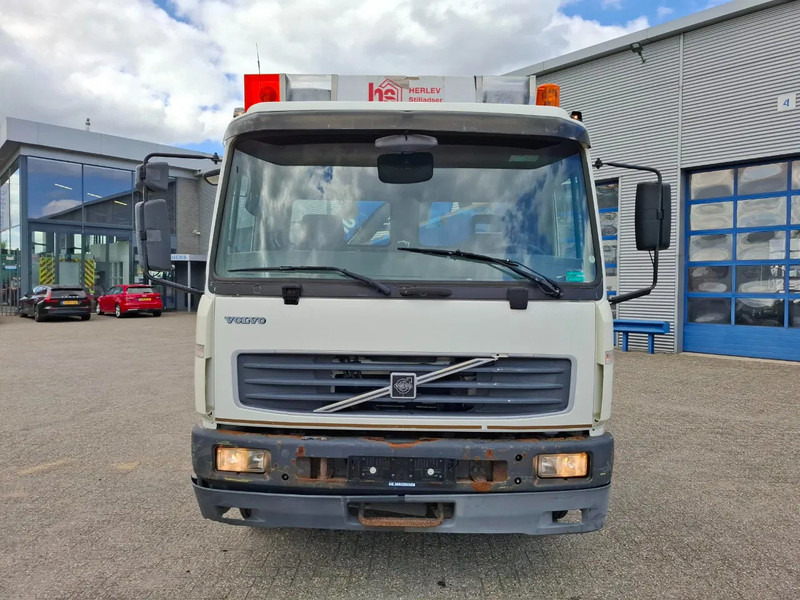 Volvo FL6-220 / HMF 910 / REMOTE / ONLY:493620 KM / AIRCO / FULL-AIR / MANUAL / EURO-3 / 2003 в лизинг Volvo FL6-220 / HMF 910 / REMOTE / ONLY:493620 KM / AIRCO / FULL-AIR / MANUAL / EURO-3 / 2003: фото 6
