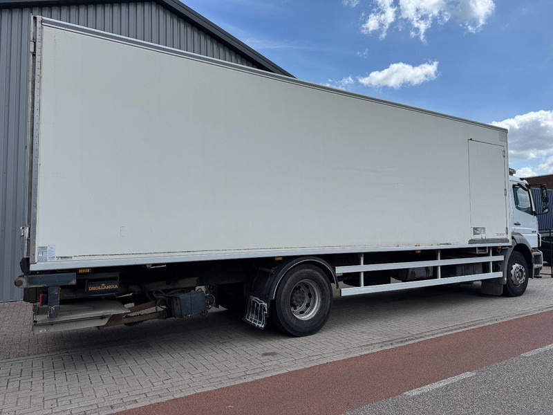 Mercedes-Benz Axor 1928, Chereau, Carrier 850 Easy Cold, Taillift - Рефрижератор: фото 3 Mercedes-Benz Axor 1928, Chereau, Carrier 850 Easy Cold, Taillift - Рефрижератор: фото 3