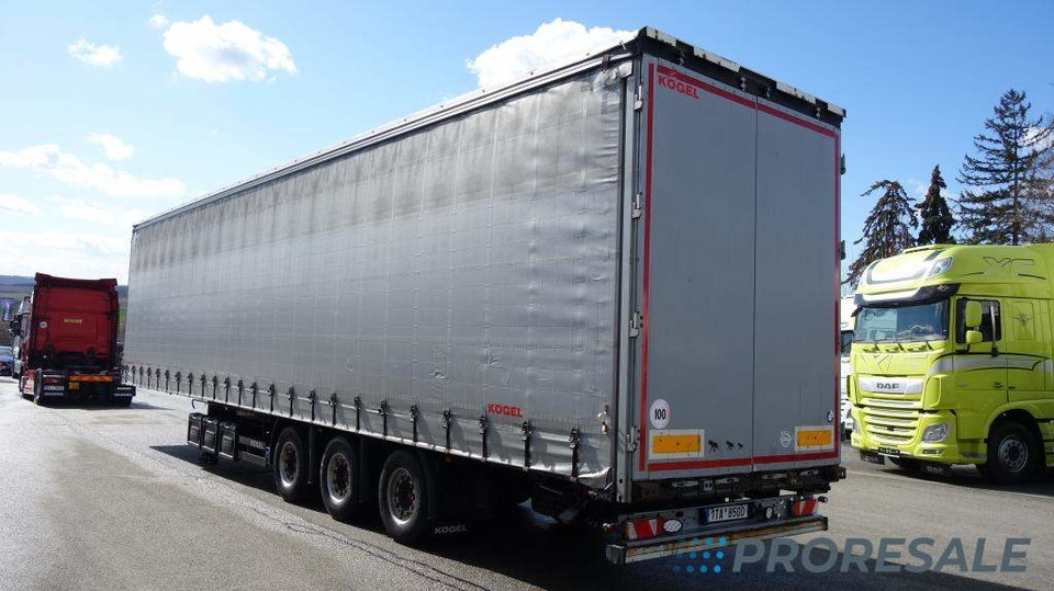 KÖGEL SN 24 COIL MEGA - Mulda na přepravu svitků - Тентованный полуприцеп: фото 3 KÖGEL SN 24 COIL MEGA - Mulda na přepravu svitků - Тентованный полуприцеп: фото 3