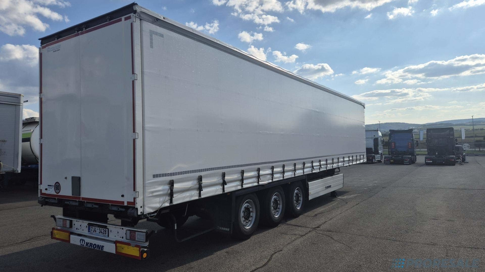 KRONE SD PROFI LINER + paletový koš + 2 x zvedací náprava - Тентованный полуприцеп: фото 3 KRONE SD PROFI LINER + paletový koš + 2 x zvedací náprava - Тентованный полуприцеп: фото 3