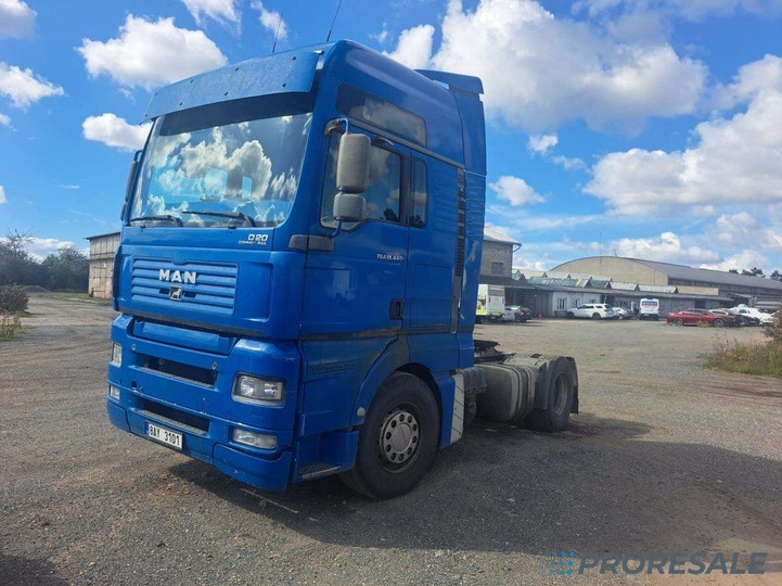 MAN TGA 18.440 4x2 BLS EURO 5 - Тягач: фото 2 MAN TGA 18.440 4x2 BLS EURO 5 - Тягач: фото 2