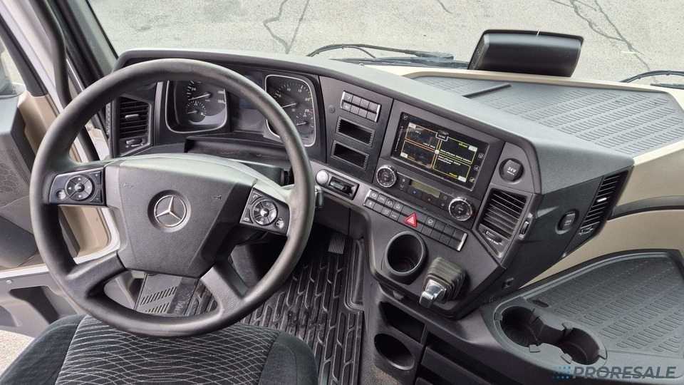MERCEDES-BENZ ACTROS 1845 LS BIG SPACE EURO 6 - Тягач: фото 4 MERCEDES-BENZ ACTROS 1845 LS BIG SPACE EURO 6 - Тягач: фото 4