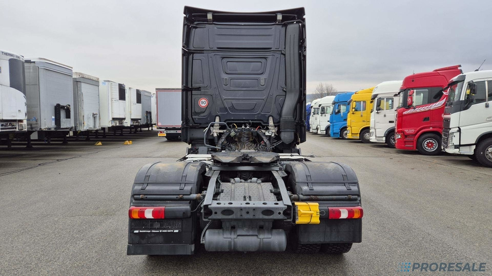 MERCEDES-BENZ ACTROS 1851 GIGA EURO 6 - Тягач: фото 3 MERCEDES-BENZ ACTROS 1851 GIGA EURO 6 - Тягач: фото 3