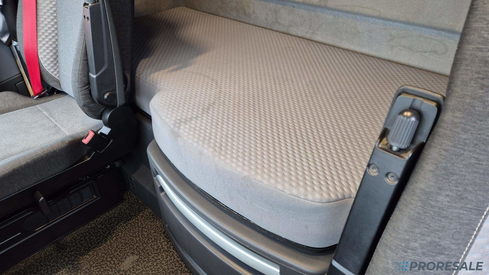 RENAULT T 520 HD001 EURO 6 + HYDRAULIKA - Тягач: фото 5 RENAULT T 520 HD001 EURO 6 + HYDRAULIKA - Тягач: фото 5