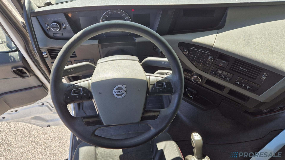 VOLVO FH 460 EURO 6 - Тягач: фото 4 VOLVO FH 460 EURO 6 - Тягач: фото 4