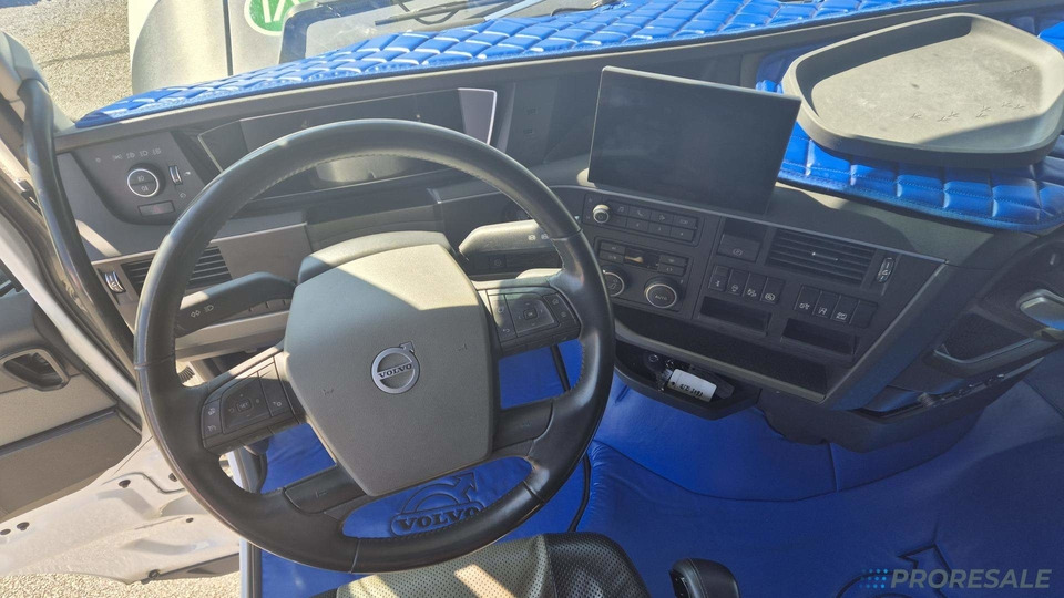 VOLVO FH 460 GLOBE XL EURO 6 TURBOCOMPOUND - Тягач: фото 4 VOLVO FH 460 GLOBE XL EURO 6 TURBOCOMPOUND - Тягач: фото 4