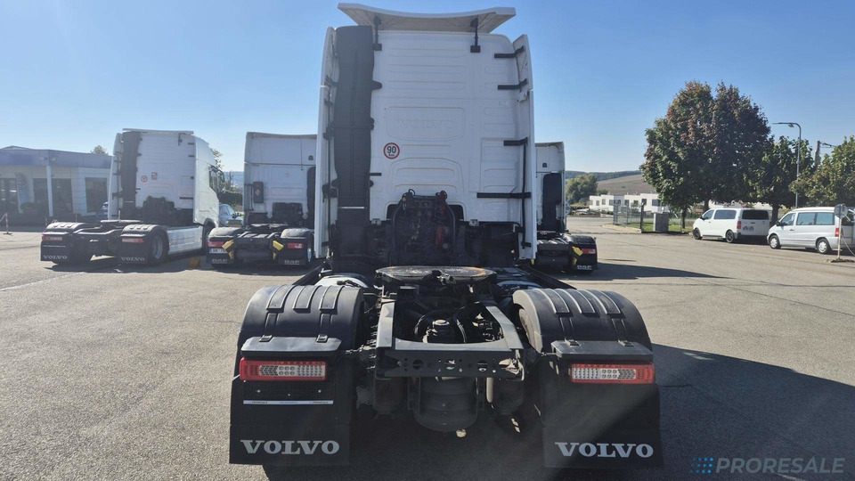 VOLVO FH 460 GLOBE XL EURO 6 TURBOCOMPOUND - Тягач: фото 3 VOLVO FH 460 GLOBE XL EURO 6 TURBOCOMPOUND - Тягач: фото 3