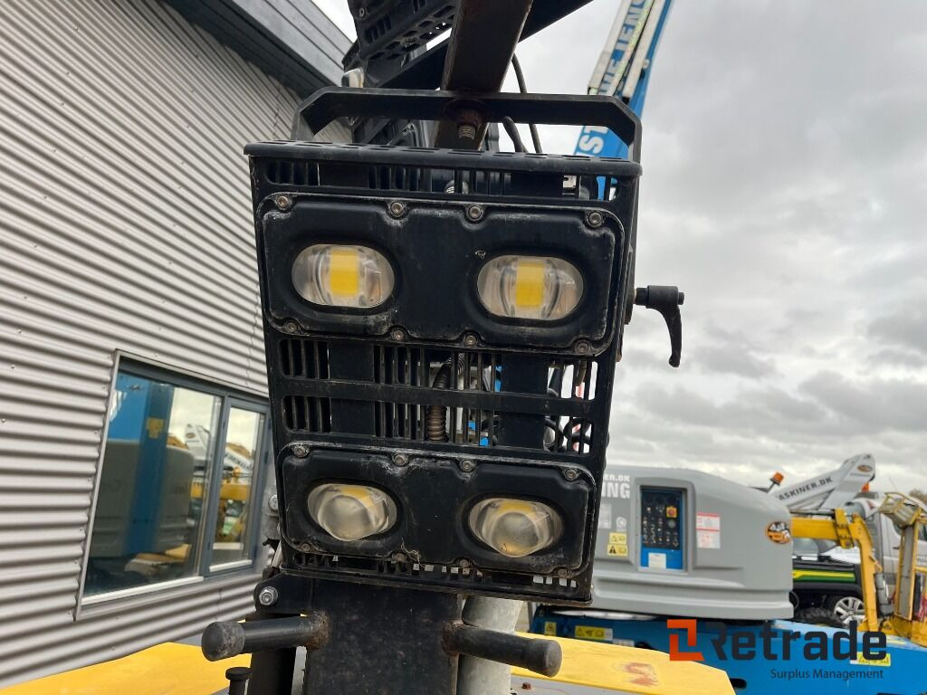 Belysning Atlas Copco QLB 60 Lys tårn teleskop - Строительное оборудование: фото 4 Belysning Atlas Copco QLB 60 Lys tårn teleskop - Строительное оборудование: фото 4