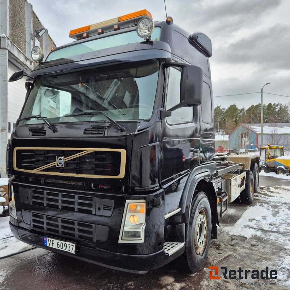 Bil VOLVO FM12 6X2 - Легковой автомобиль: фото 1 Bil VOLVO FM12 6X2 - Легковой автомобиль: фото 1