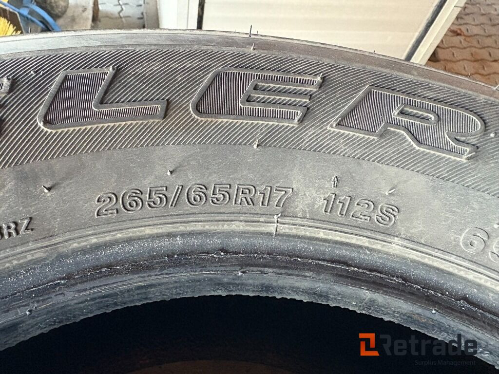 Dæk Bridgestone 265/65R17 - Строительное оборудование: фото 3 Dæk Bridgestone 265/65R17 - Строительное оборудование: фото 3
