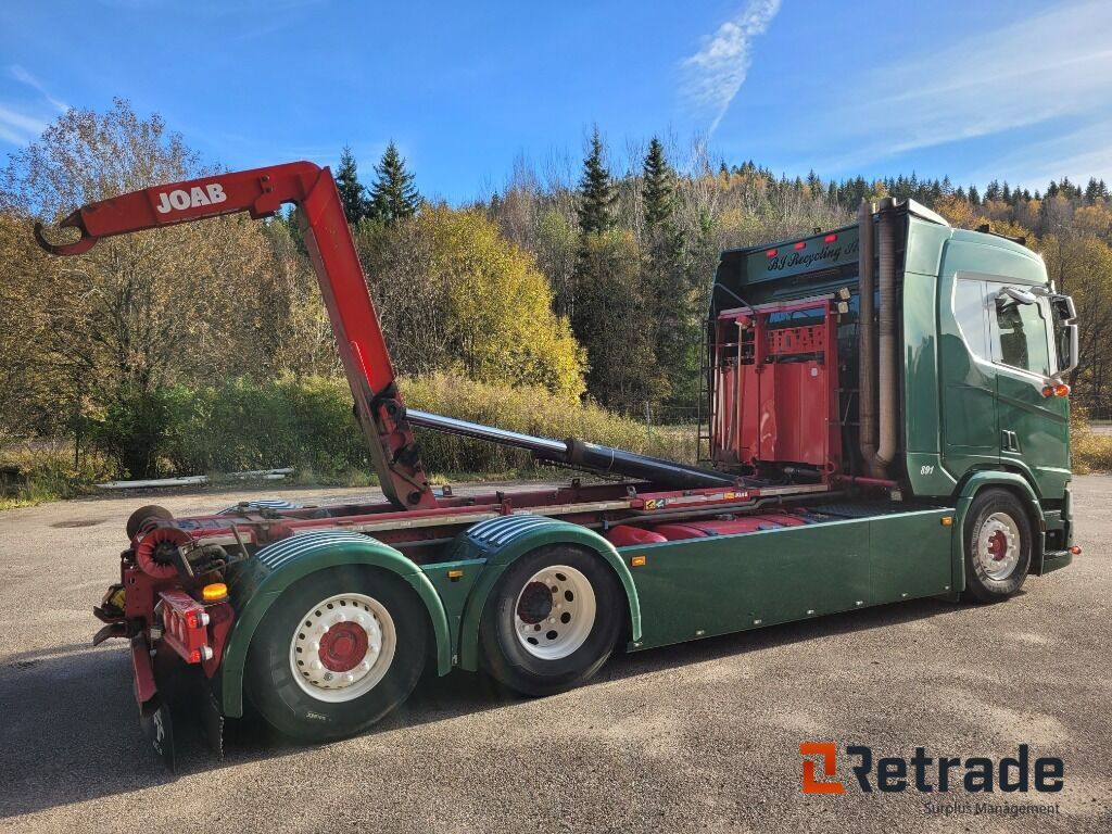 Lastväxlare SCANIA R580 V8 Next Gen LB6X2*4 Euro 6 - Крюковой мультилифт, Автоманипулятор: фото 4 Lastväxlare SCANIA R580 V8 Next Gen LB6X2*4 Euro 6 - Крюковой мультилифт, Автоманипулятор: фото 4