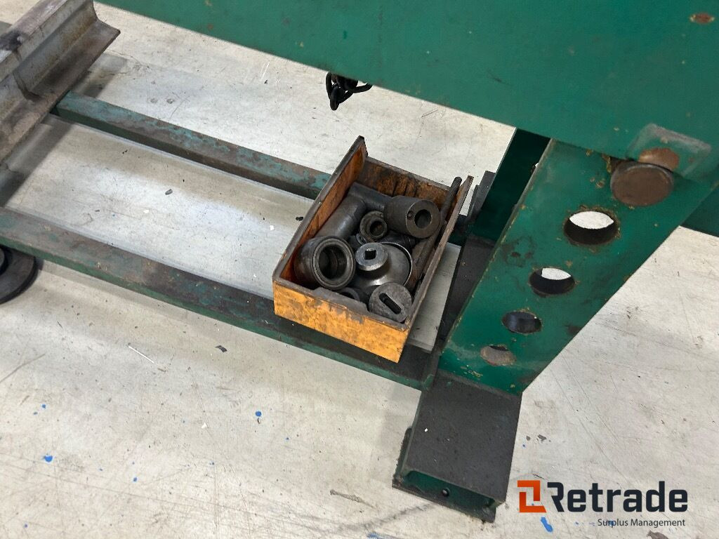 Промышленное оборудование Manuel 100 tons  presse fra Compac: фото 8