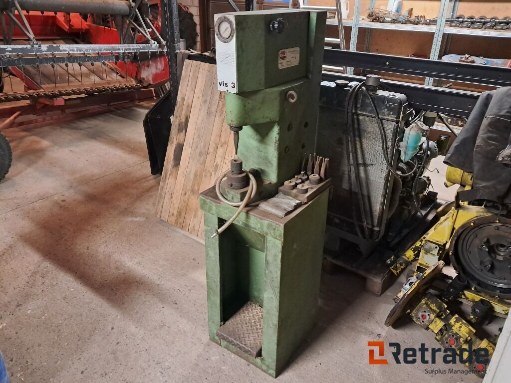 Nittemaskine Pmd Piccinotti Vis 3 M. diverse matricer - Промышленное оборудование: фото 1 Nittemaskine Pmd Piccinotti Vis 3 M. diverse matricer - Промышленное оборудование: фото 1