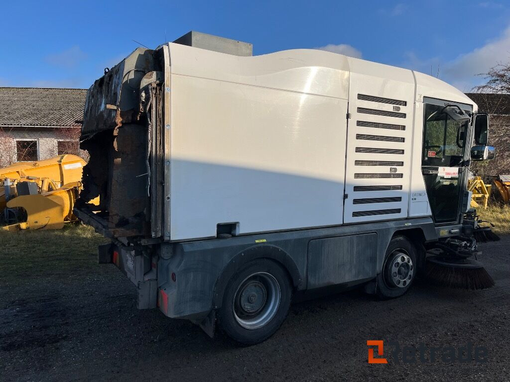 RAVO E6 feje-suge lastbil 3 koste. - Подметально-уборочная машина: фото 3 RAVO E6 feje-suge lastbil 3 koste. - Подметально-уборочная машина: фото 3