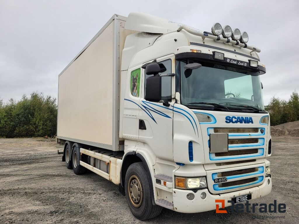 Skåpbil SCANIA R480LB6X2MNB - Грузовик с закрытым кузовом: фото 3 Skåpbil SCANIA R480LB6X2MNB - Грузовик с закрытым кузовом: фото 3