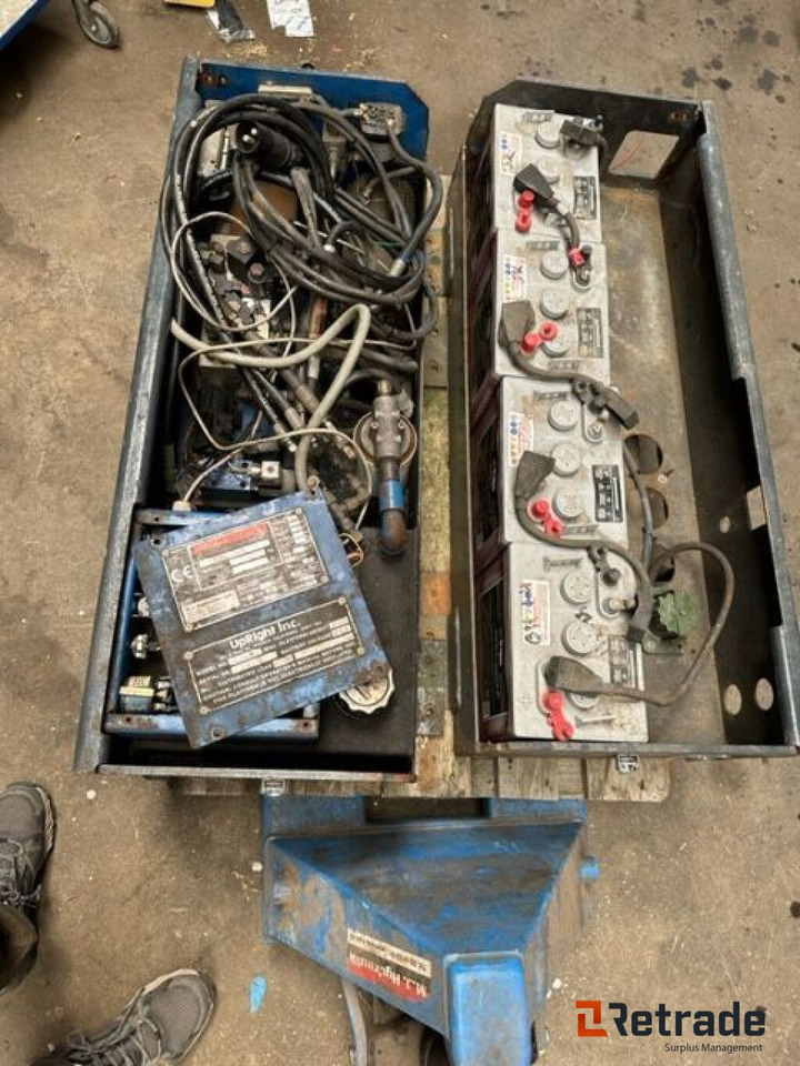 Upright Sax Platform 10 meter / Scissor platform 10 meters - Строительная техника: фото 4 Upright Sax Platform 10 meter / Scissor platform 10 meters - Строительная техника: фото 4