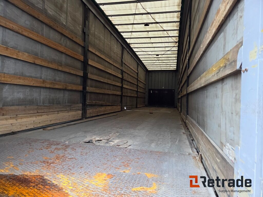 Trailer Krone SD Profi-liner Nybesiktigad - Тентованный полуприцеп: фото 5 Trailer Krone SD Profi-liner Nybesiktigad - Тентованный полуприцеп: фото 5