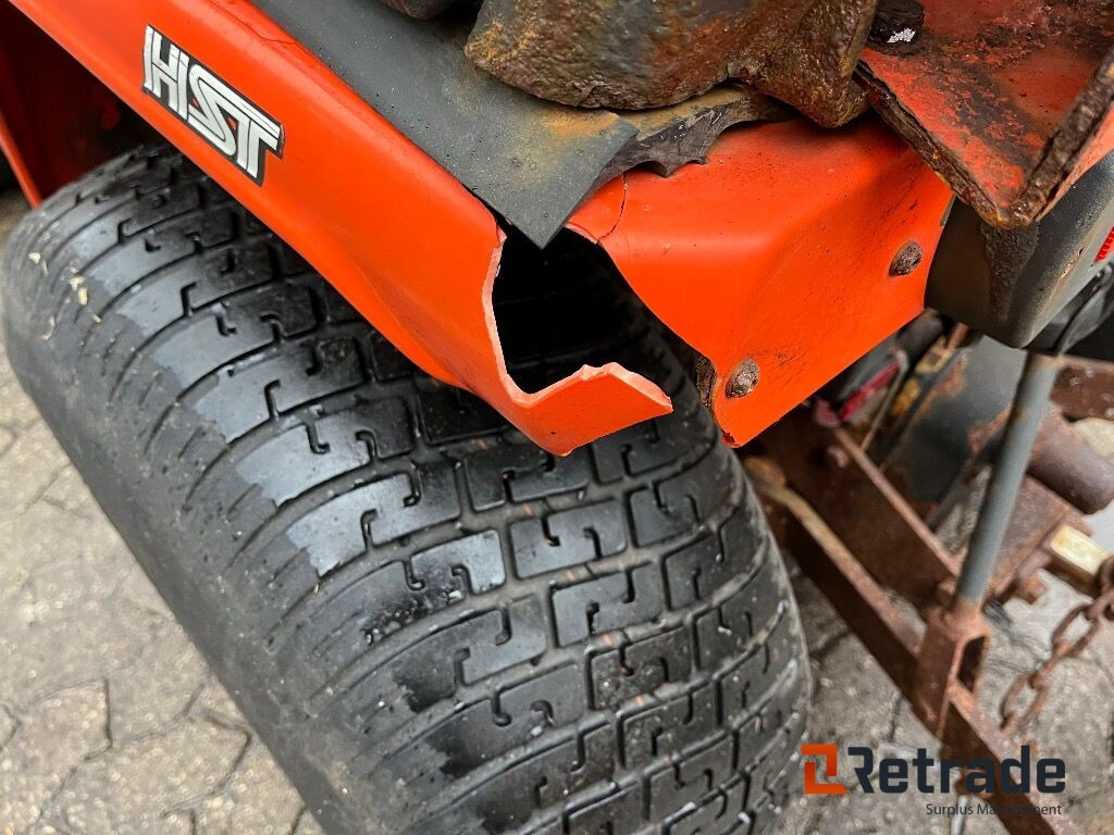 Коммунальный трактор, Подметально-уборочная машина Traktor Kubota B2100   4WD: фото 21