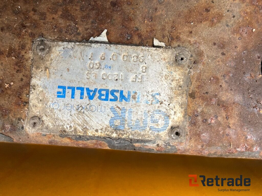 Коммунальный трактор, Подметально-уборочная машина Traktor Kubota B2100   4WD: фото 15