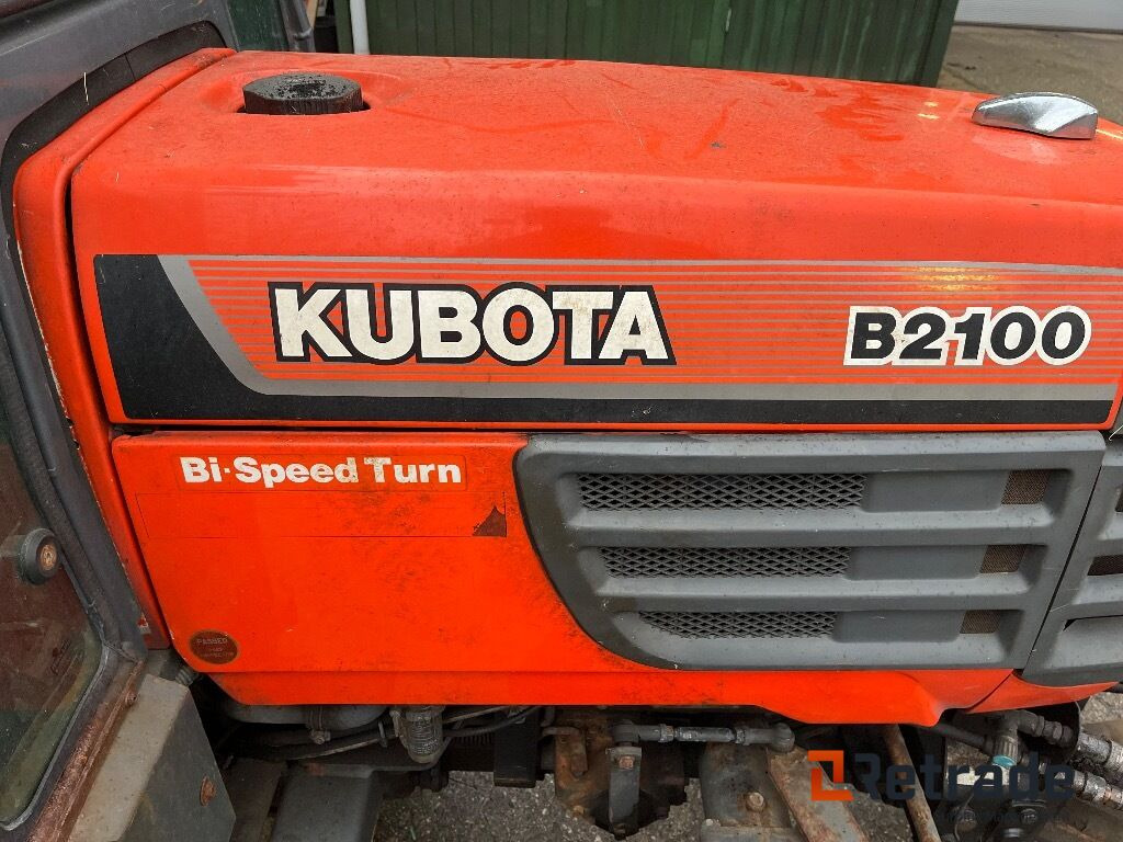 Коммунальный трактор, Подметально-уборочная машина Traktor Kubota B2100   4WD: фото 18